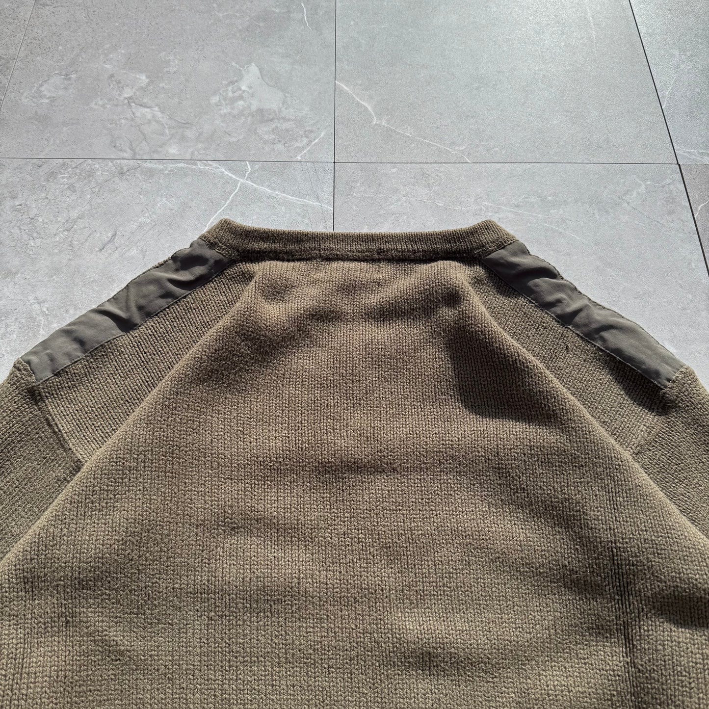 00s Eddie Bauer Made in UK Olive Green/khaki Henley Neck Cotton Knit