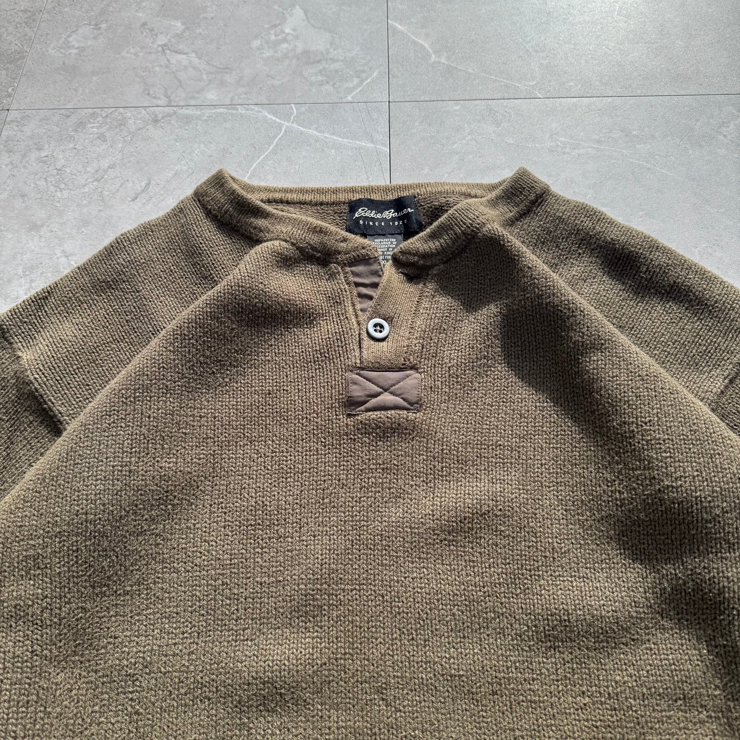 00s Eddie Bauer Made in UK Olive Green/khaki Henley Neck Cotton Knit KiiChain Clothing