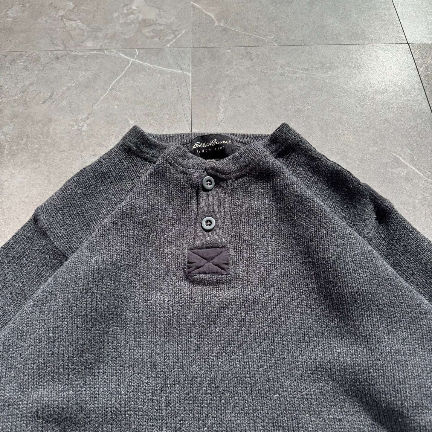 00s Eddie Bauer Made in UK Gray Henley Neck Cotton Knit