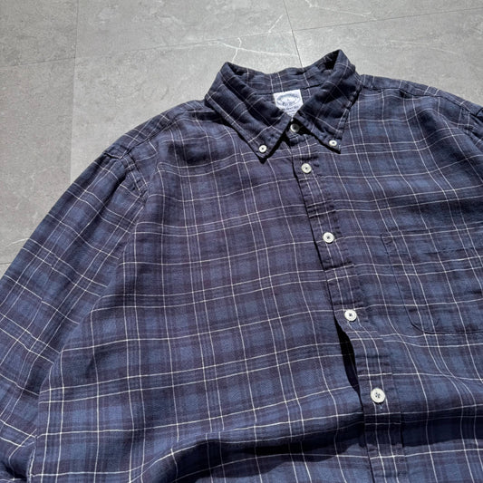 00s Brooks Brothers “Regent Fit” 100% Linen Checkered Button Down Shirt KiiChain Clothing