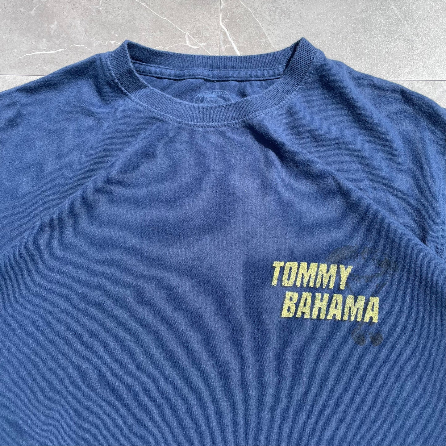 00s Tommy Bahama Double Up Graphic T-Shirt KiiChain Clothing