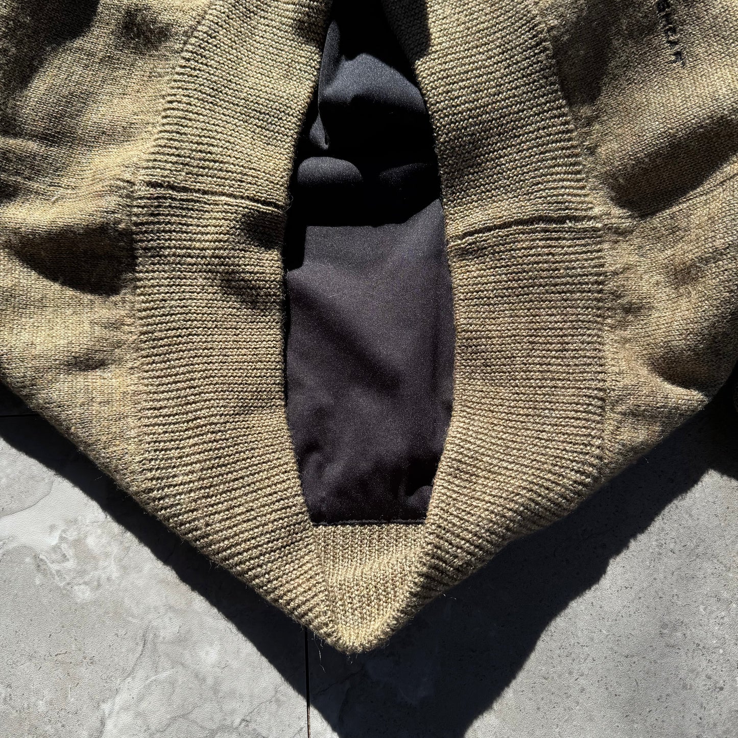 90s Cabela's Wool Henley Neck Elbow Patch Knit KiiChain Clothing