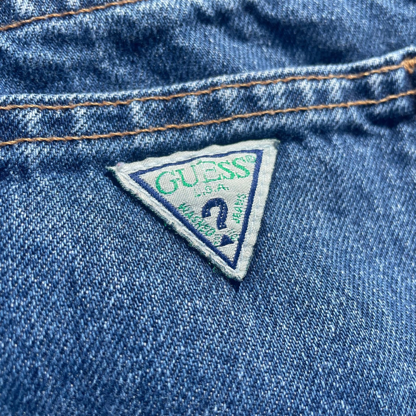 90s GUESS Classic Straight Fit Denim Size 32 KiiChain Clothing