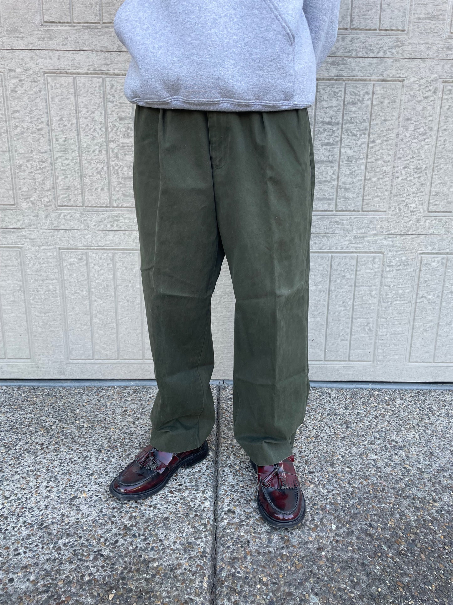 90s-00s Ralph Lauren Two-Tuck Pleated Olive Green Chino Pants 34x30 KiiChain Clothing