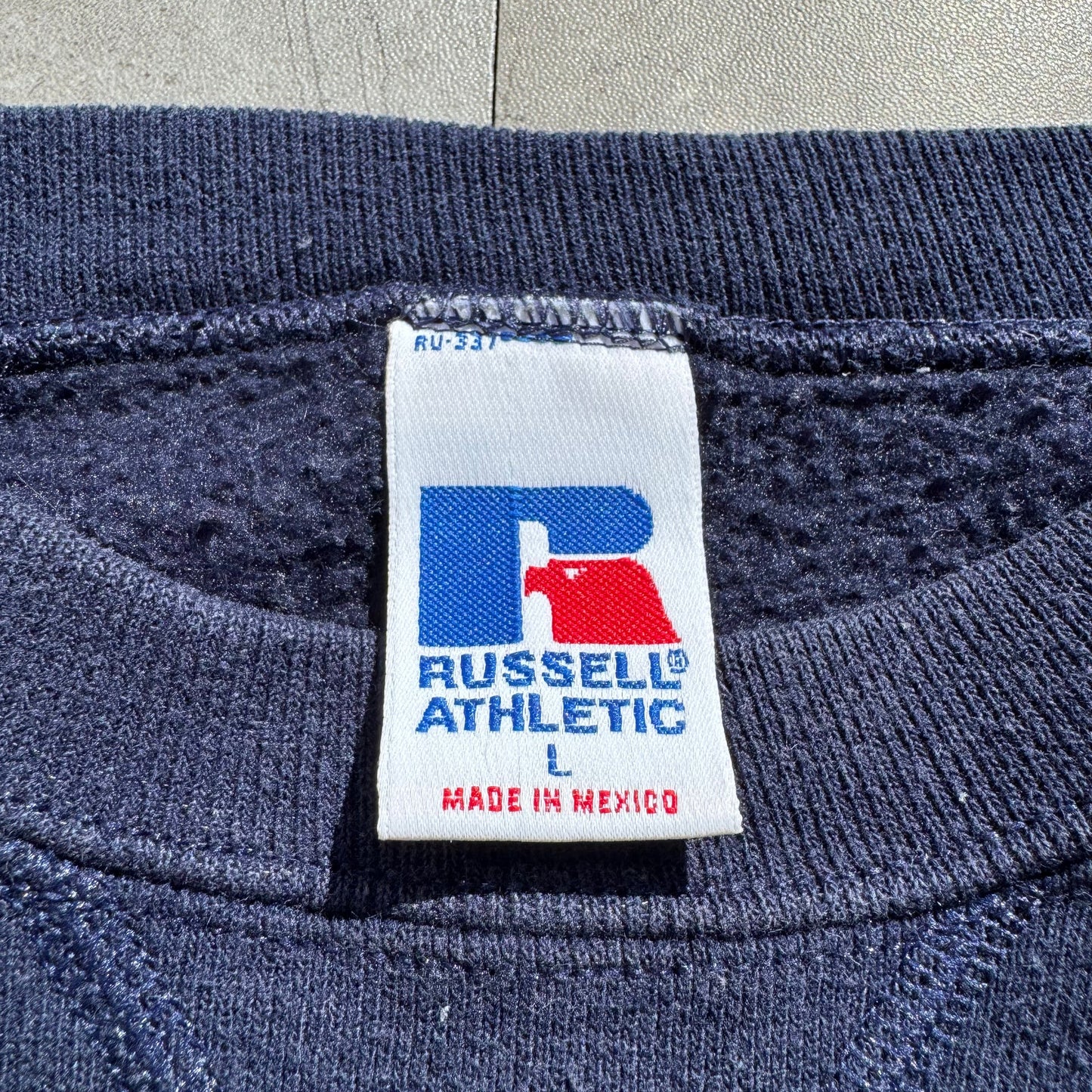 90s Russell Athletic Navy Crewneck Sweatshirt KiiChain Clothing