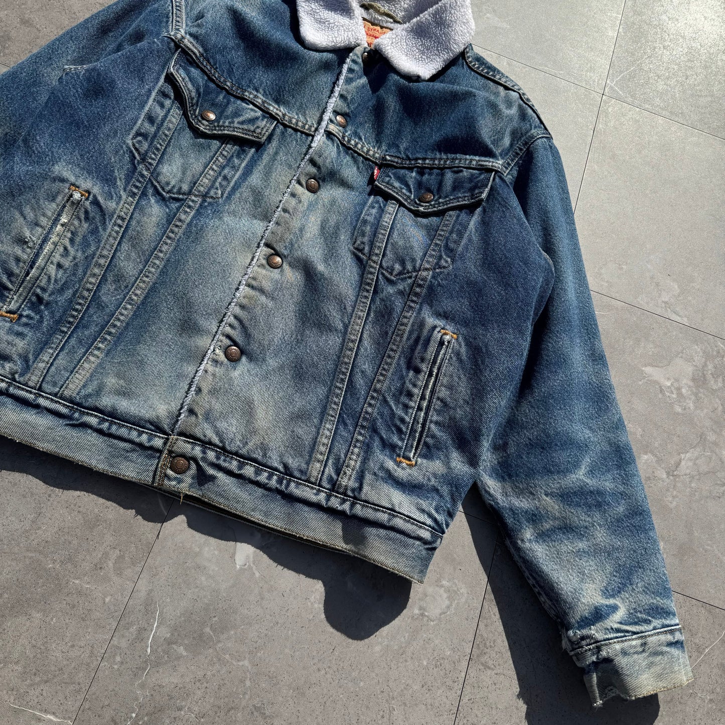 90s Levi's Made in USA Pile Lined Denim Jacket KiiChain Clothing