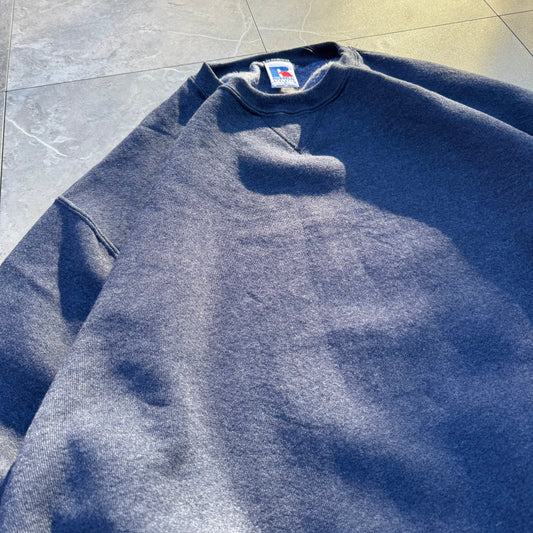 90s Russell Athletic Navy Blank Sweatshirt KiiChain Clothing