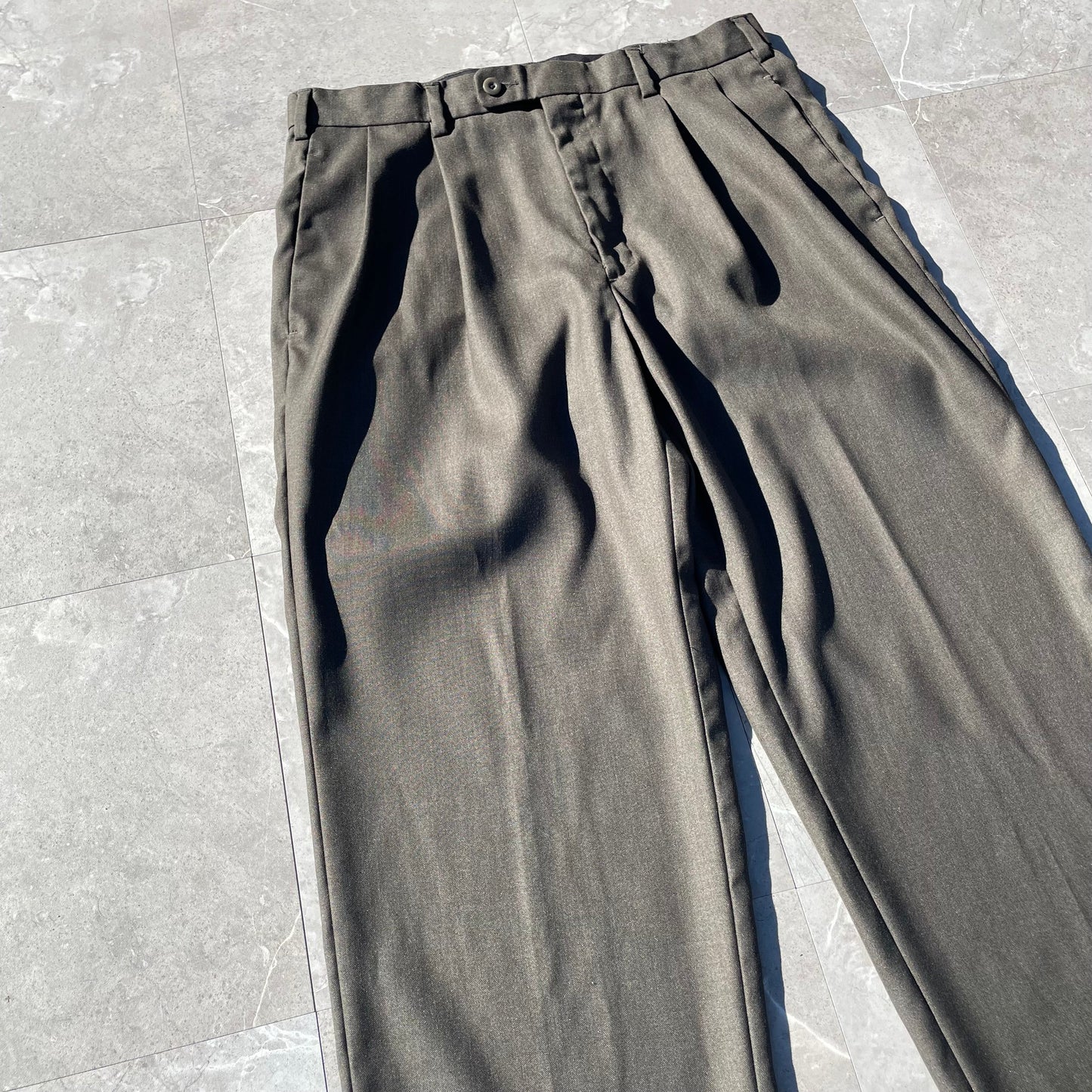 00s Perry Ellis Portfolio Two-Tuck Pleated Green/Brown Slacks 34x30 KiiChain Clothing