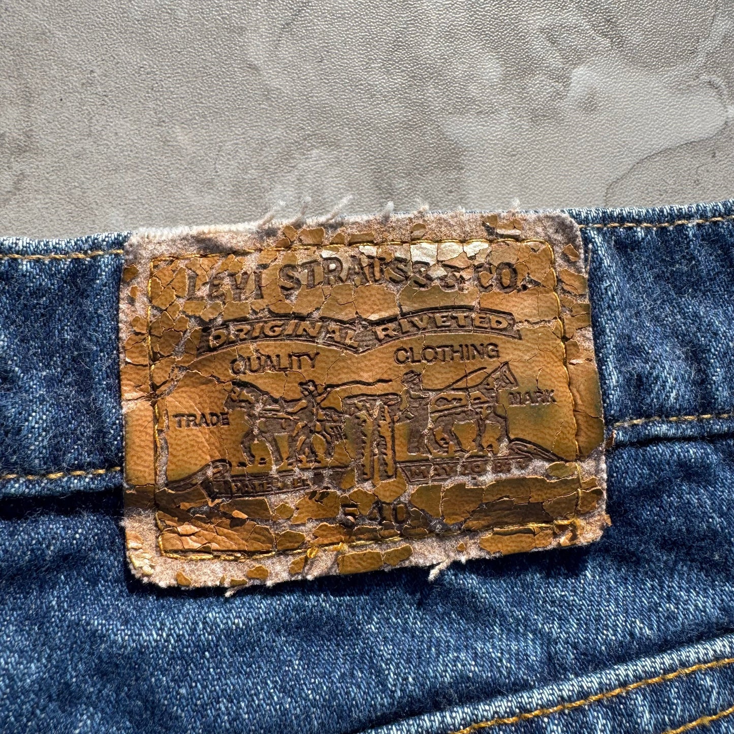 90s Levi's 540 Orange Tab Loose Fit Denim 36x30 KiiChain Clothing