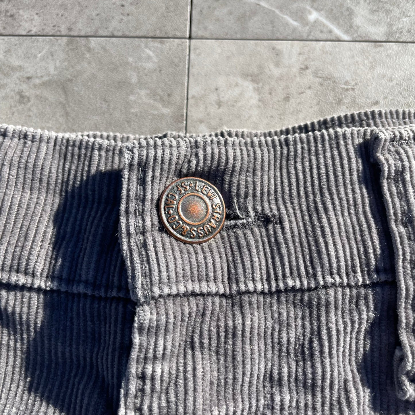 70s-80s Levi's 517 Made in USA 42 Talon Zipper Corduroy Flared Pants 32x32 KiiChain Clothing