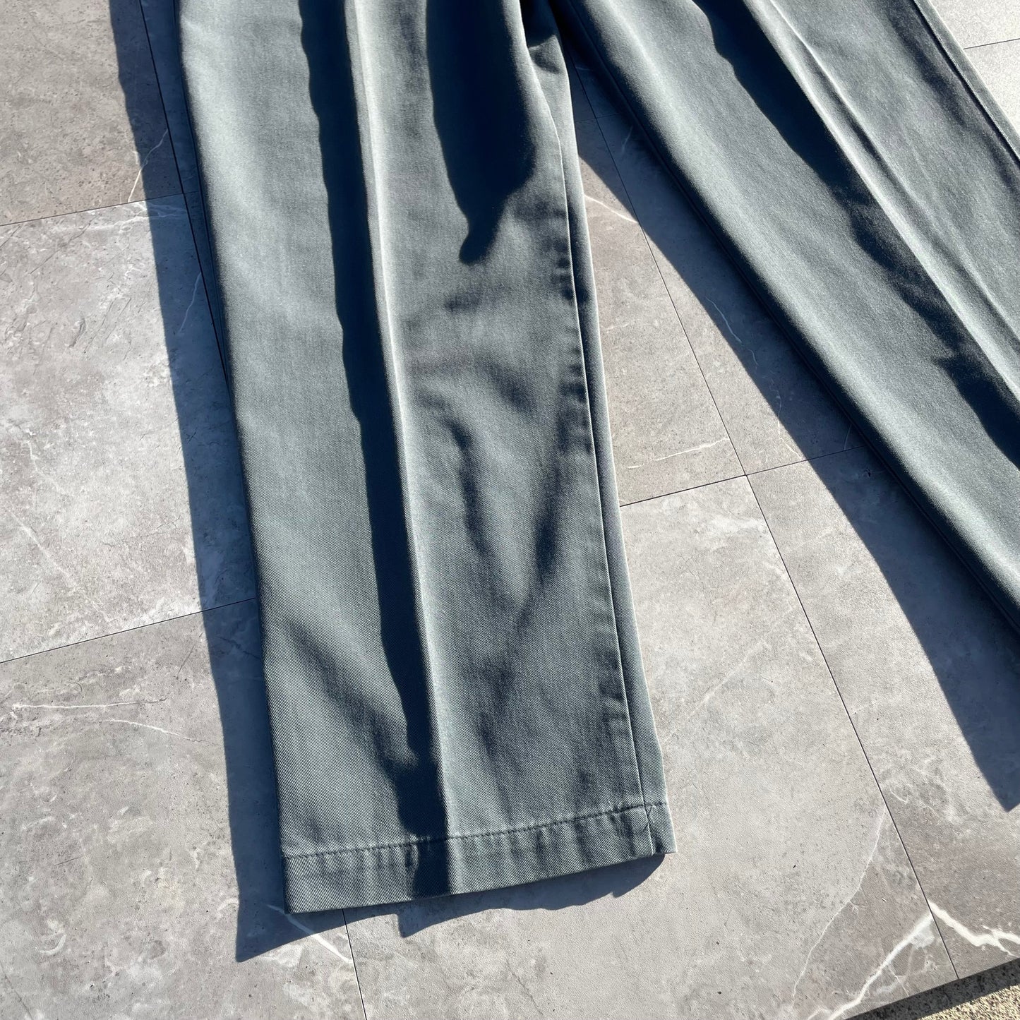 90s Dockers Made in USA Two-Tuck Pleated Stone Gray Chino Pants 36x32 KiiChain Clothing