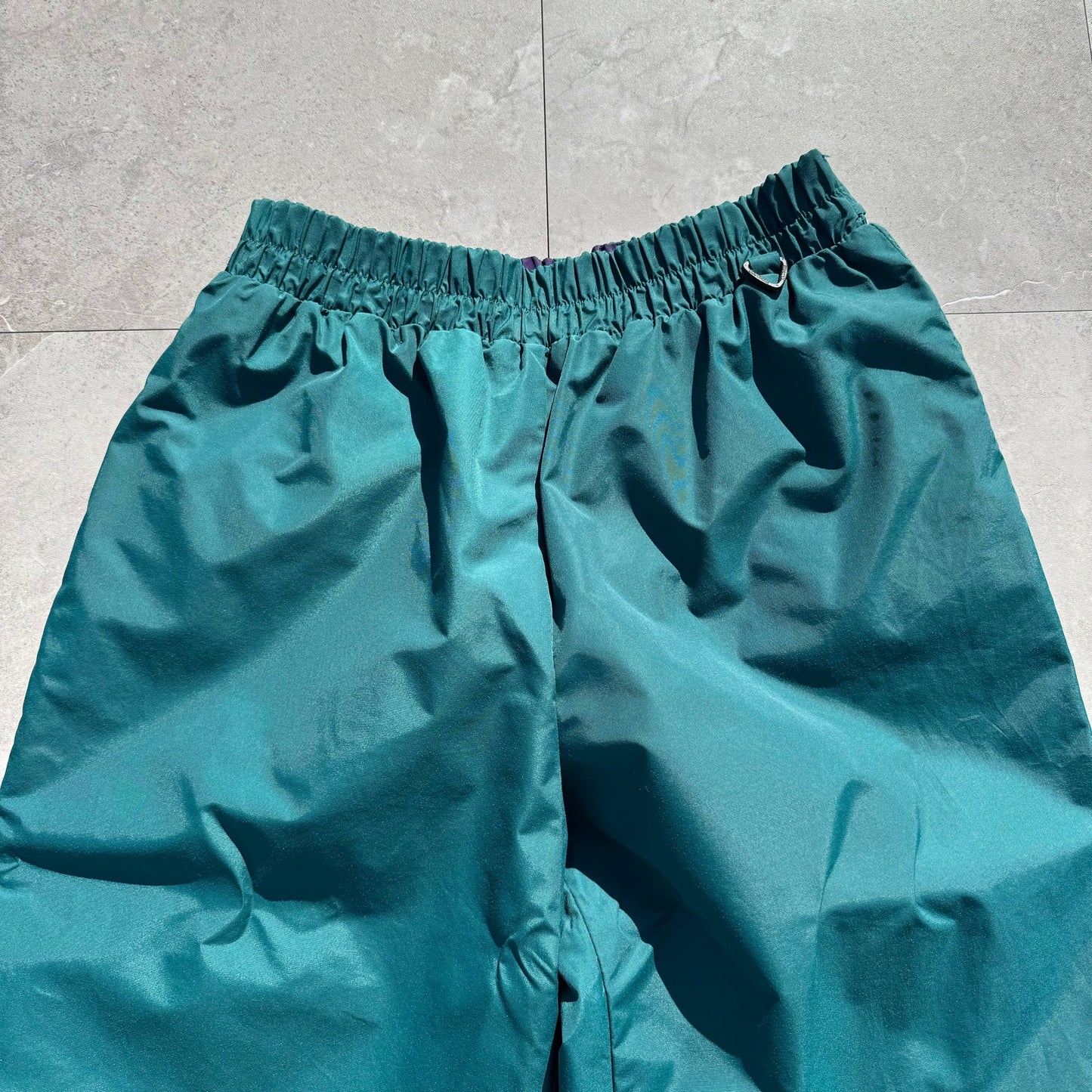 90s Columbia Nylon Pants Size M KiiChain Clothing