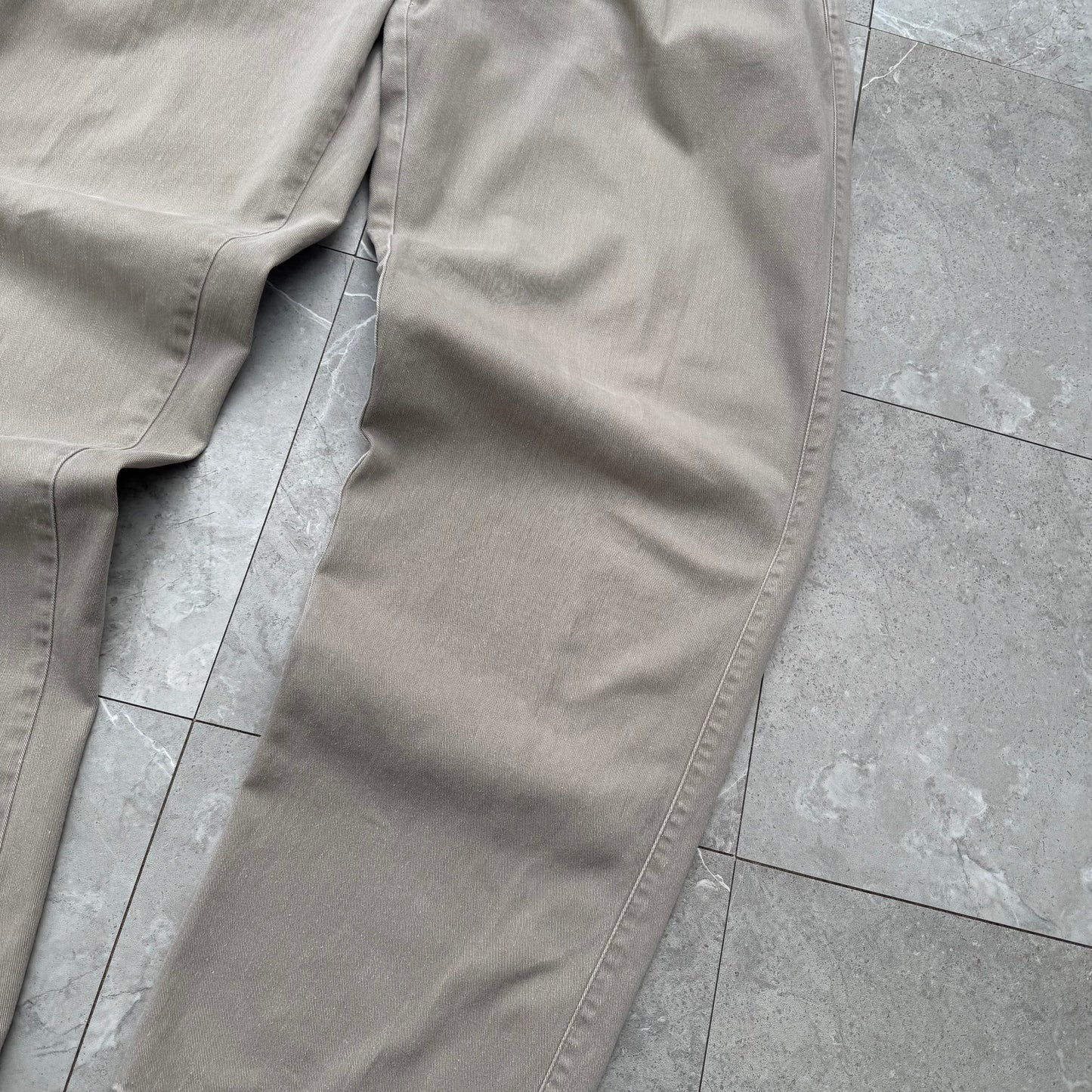 80s-90s Polo by Ralph Lauren Made in USA Faded Gray Pleated Chino Pants 35x32 KiiChain Clothing