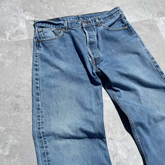 00s Levi’s 501XX 36x34 KiiChain Clothing