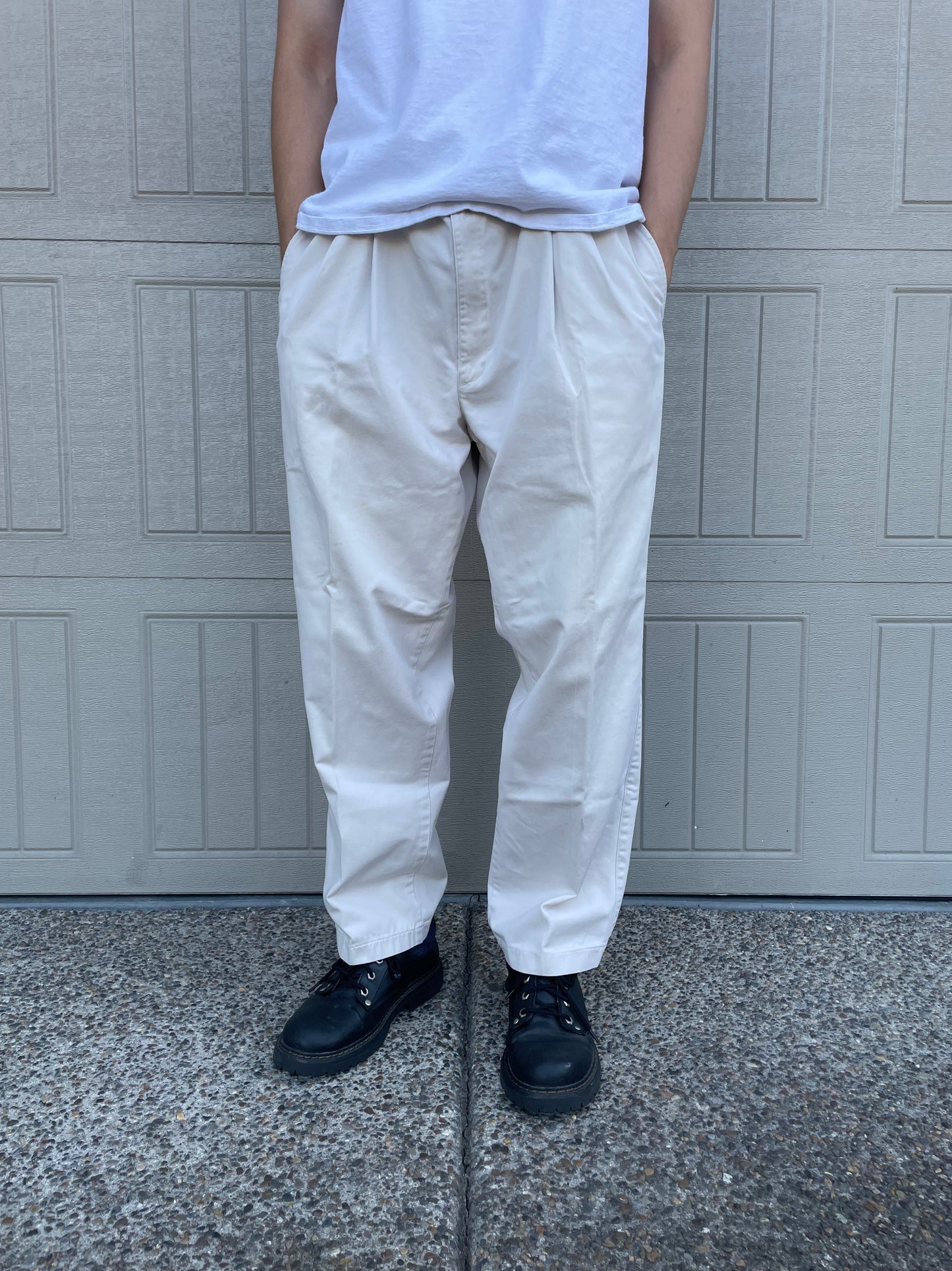 90s Bill Blass Two-Tuck Pleated Off-White/Cream Chino Pants KiiChain Clothing