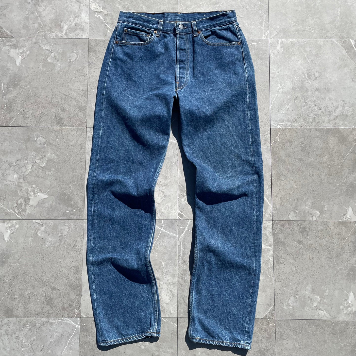 90s Levi's 501-0118 Made in USA Denim 33x34 KiiChain Clothing