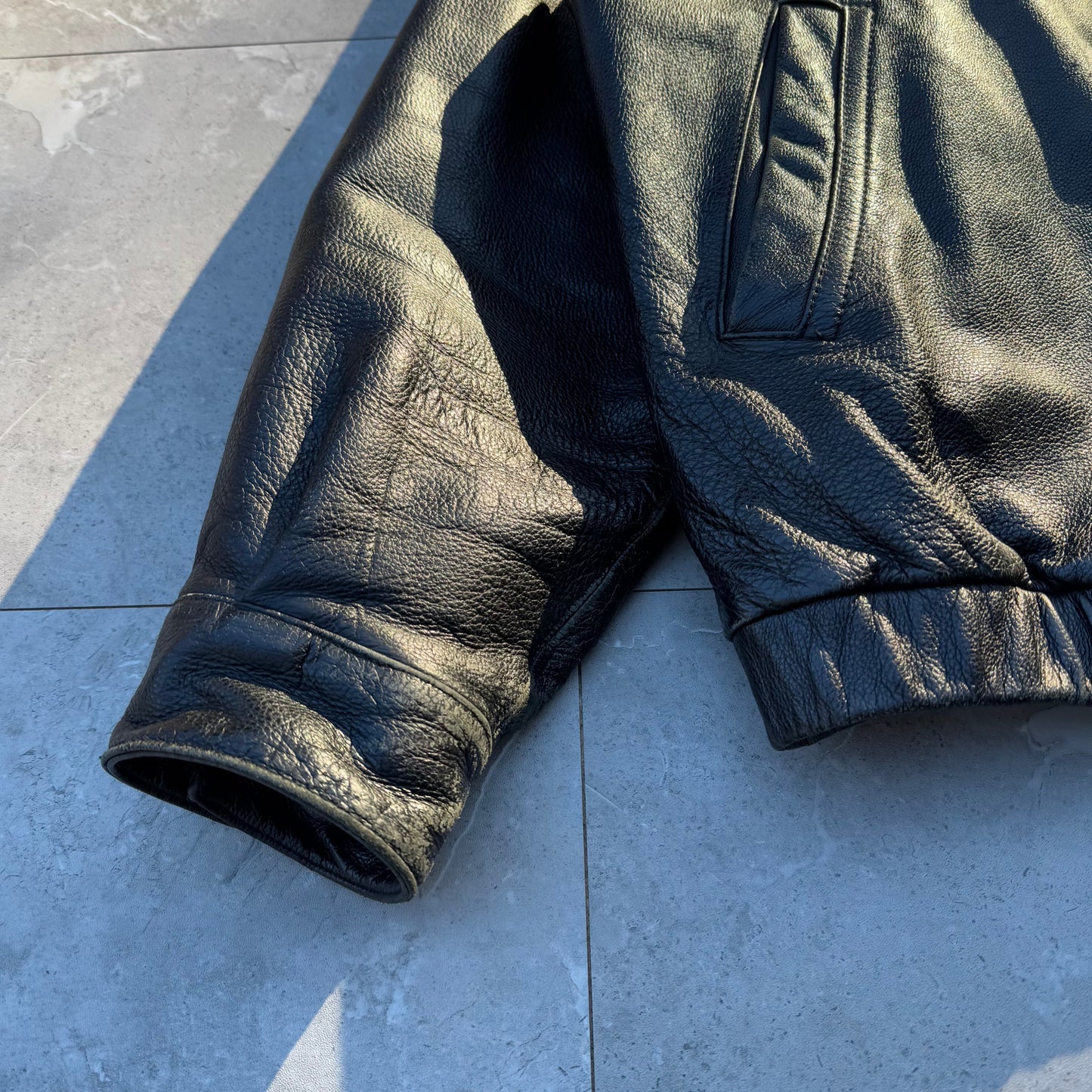 90s St John's Bay Leather Jacket KiiChain Clothing