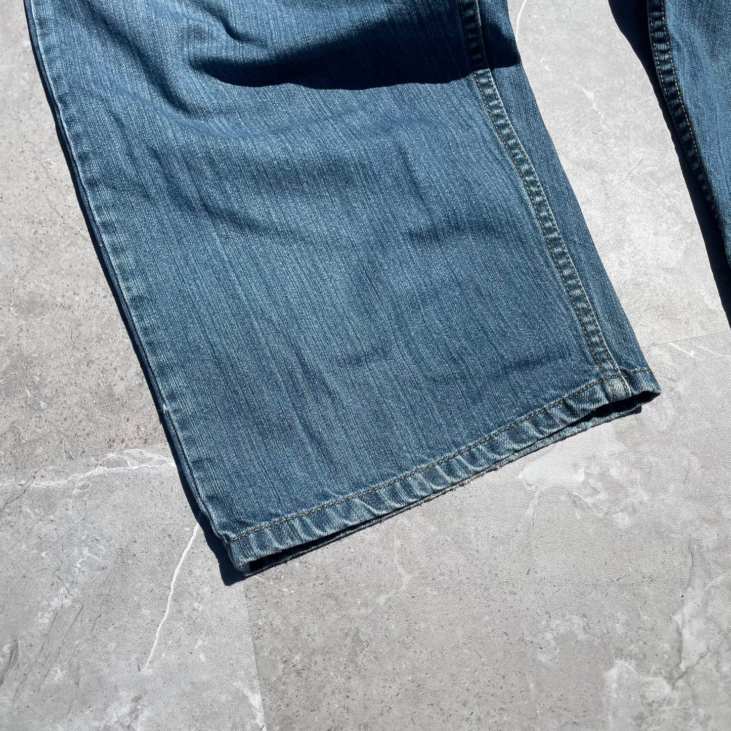 00s Levi’s Silver Tab Baggy Fit Denim 38x32 KiiChain Clothing