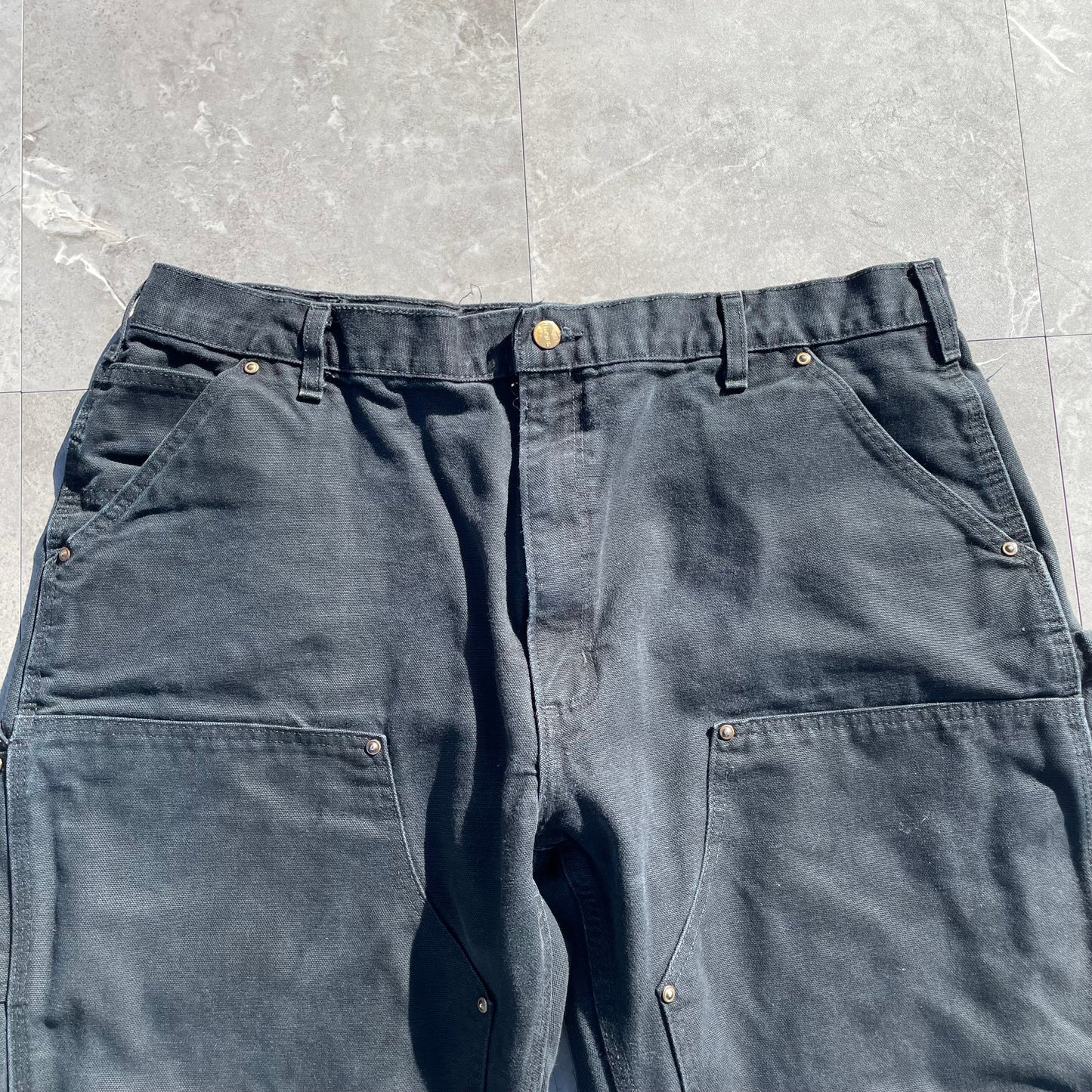 90s-00s Carhartt Black Double Knee Work Pants 40x30 KiiChain Clothing