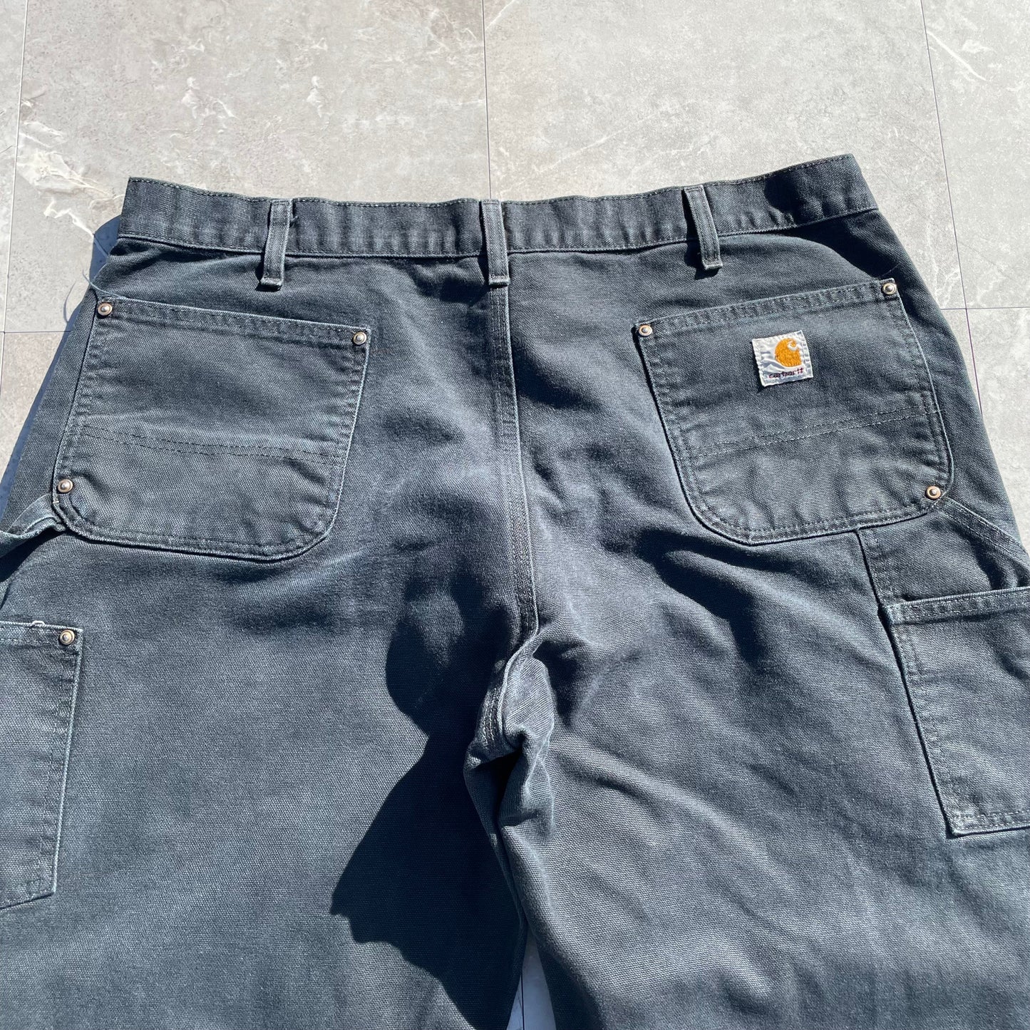90s-00s Carhartt Black Double Knee Work Pants 40x30 KiiChain Clothing