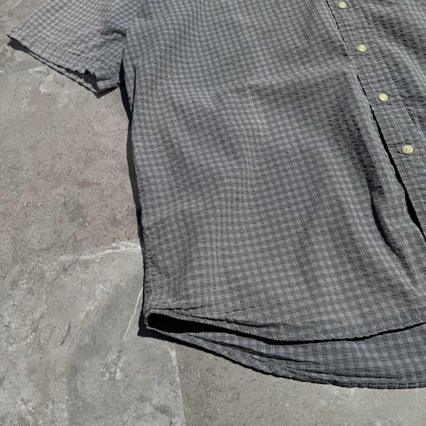 Eddie Bauer Seersucker BD Short Sleeve Shirt Gray KiiChain Clothing