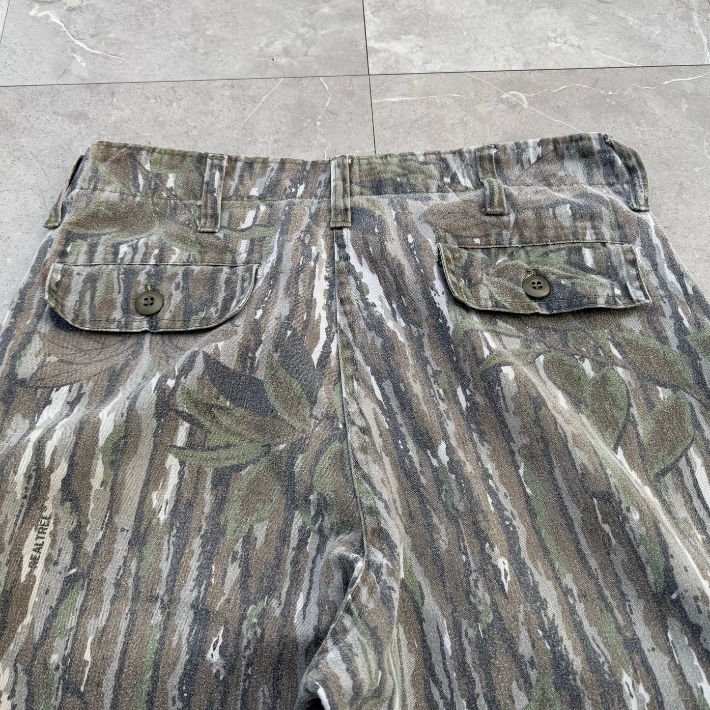 90s Cabela's Made in USA Real Tree Camo Pants Size 34 KiiChain Clothing