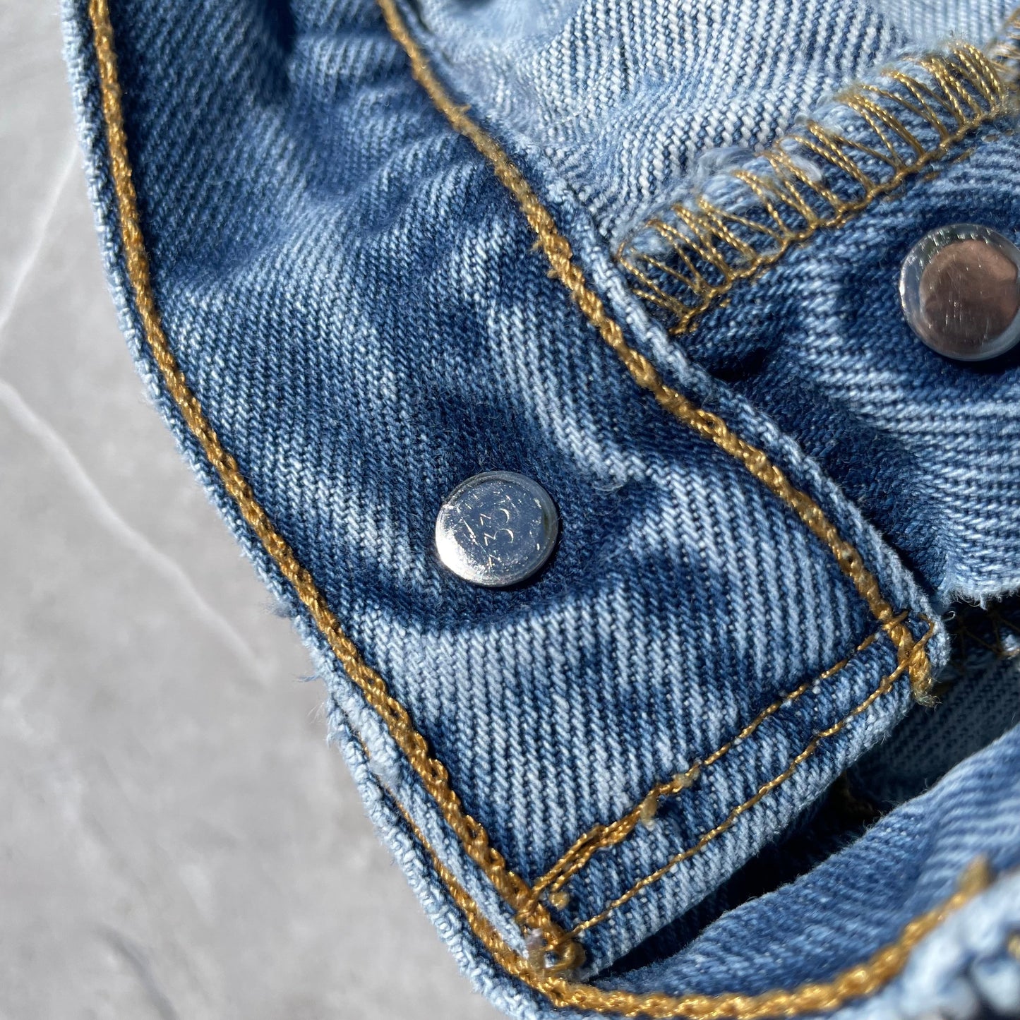 00s Levi’s 501XX 36x34 KiiChain Clothing