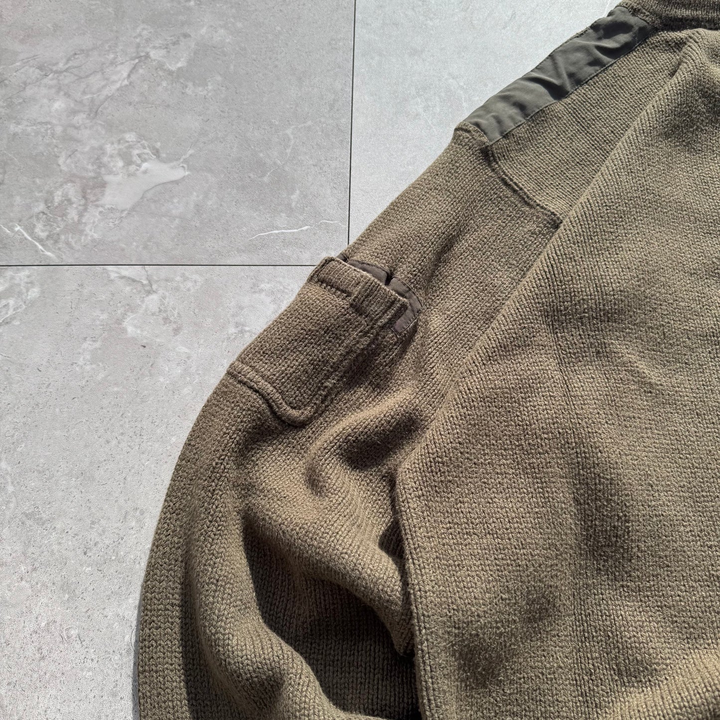 00s Eddie Bauer Made in UK Olive Green/khaki Henley Neck Cotton Knit