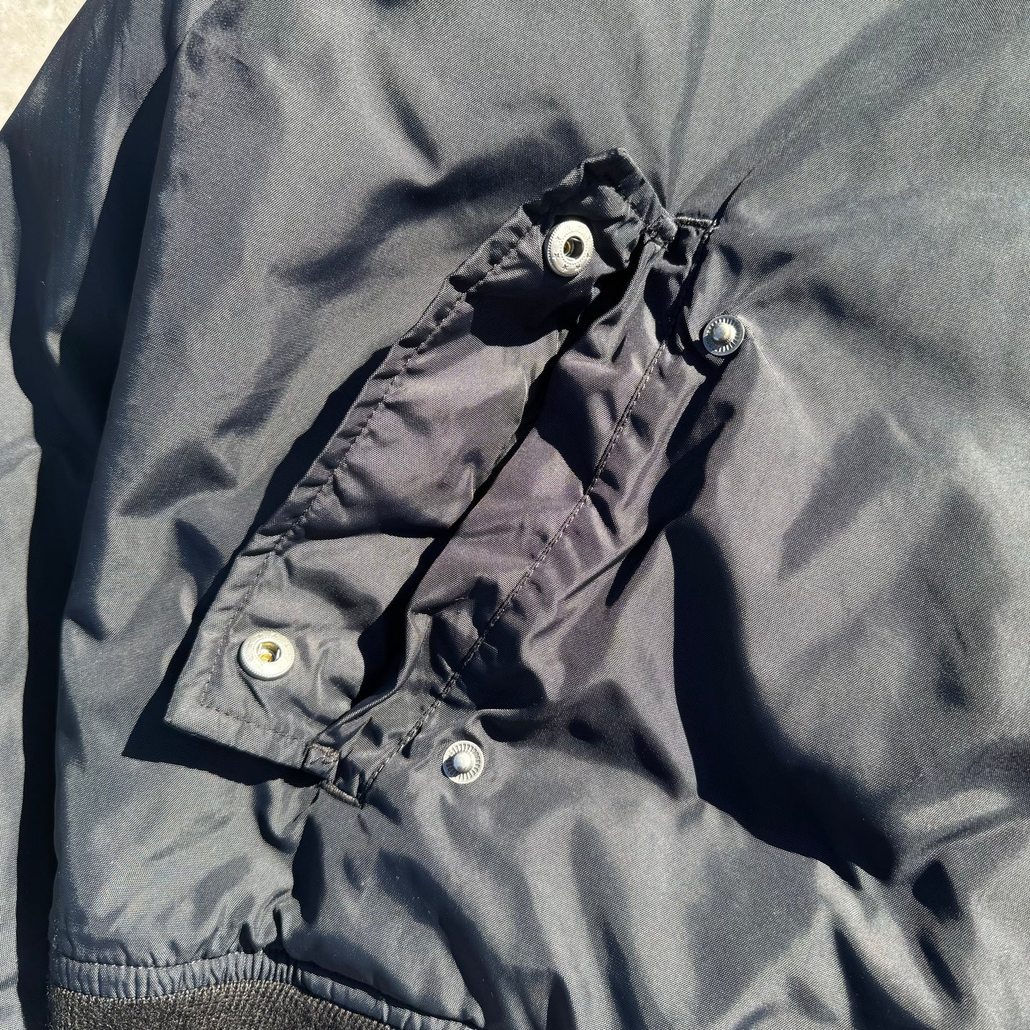 00s Lacoste Black Puffer Jacket KiiChain Clothing
