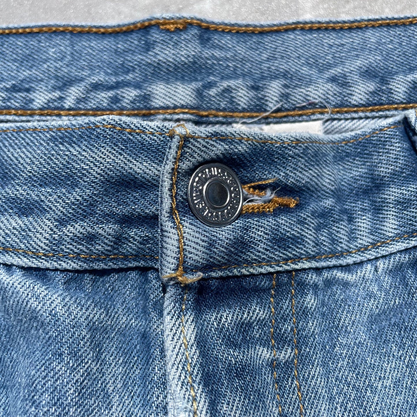 00s Levi’s 501XX 36x34 KiiChain Clothing