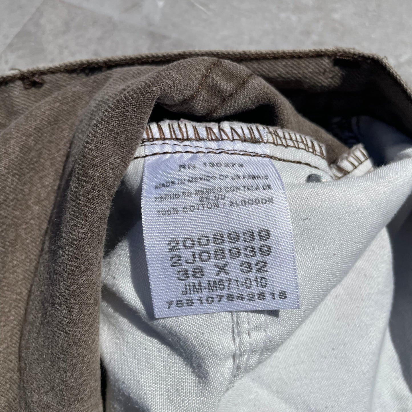 00s Lee Brown Wash Denim 38x32 KiiChain Clothing