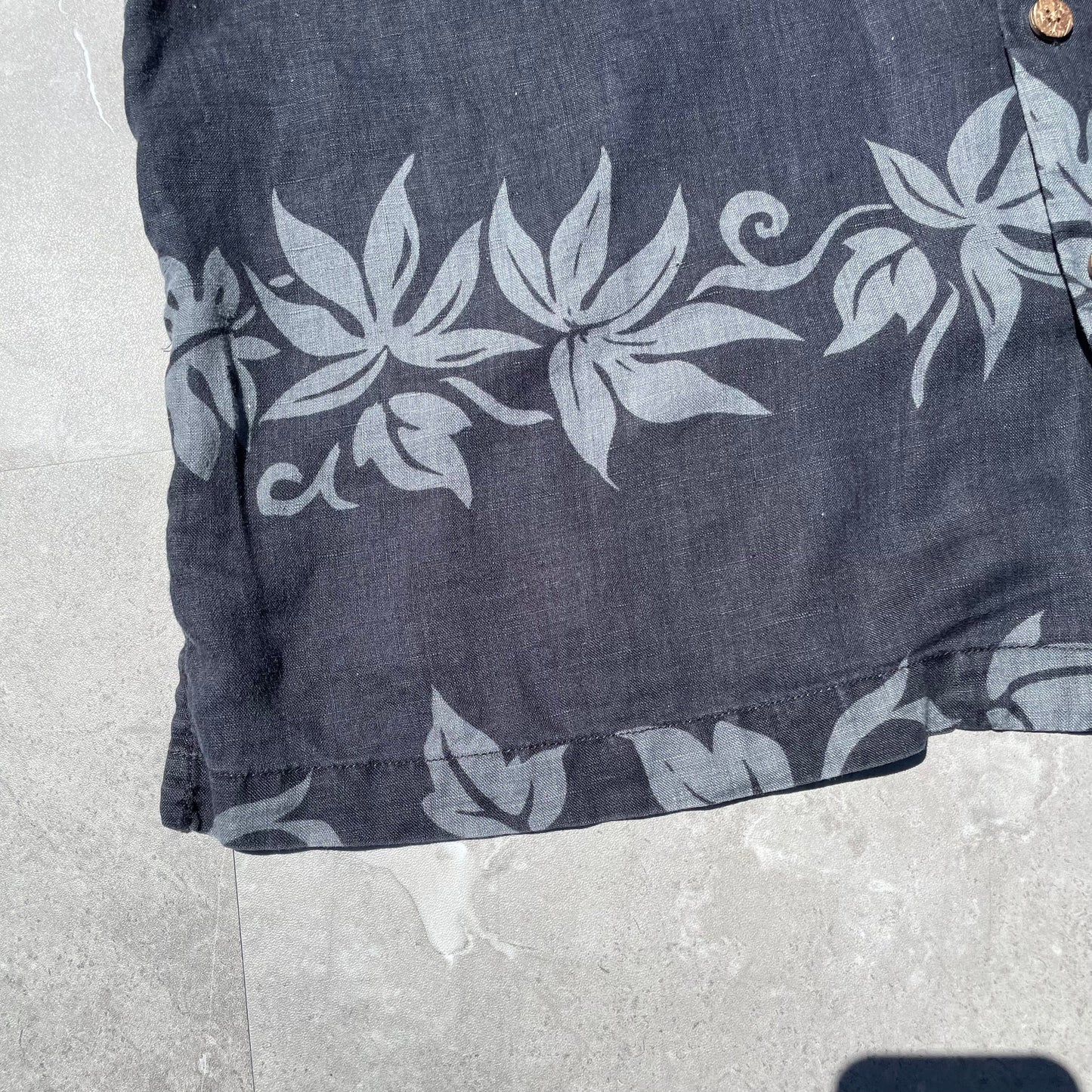 90s Tommy Bahama Linen Hawaiian Shirt KiiChain Clothing