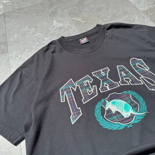 90s Fruit of the Loom Faded Black Made in USA Texas Graphic Tee KiiChain Clothing