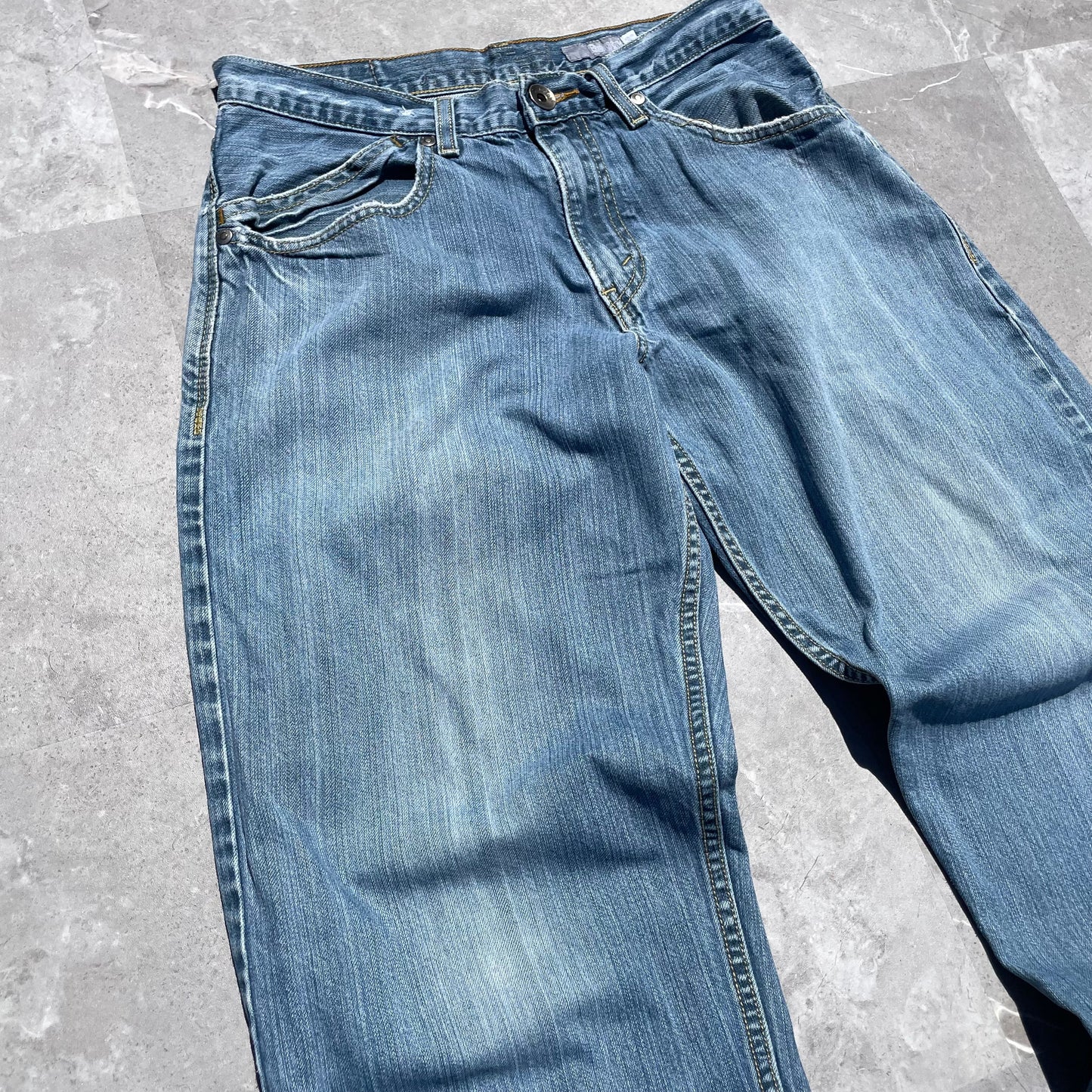 00s Levi’s Silver Tab Baggy Fit Denim 30x30 KiiChain Clothing