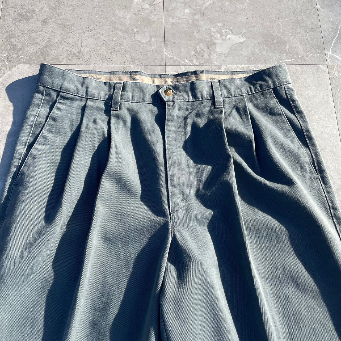 90s Dockers Made in USA Two-Tuck Pleated Stone Gray Chino Pants 36x32 KiiChain Clothing