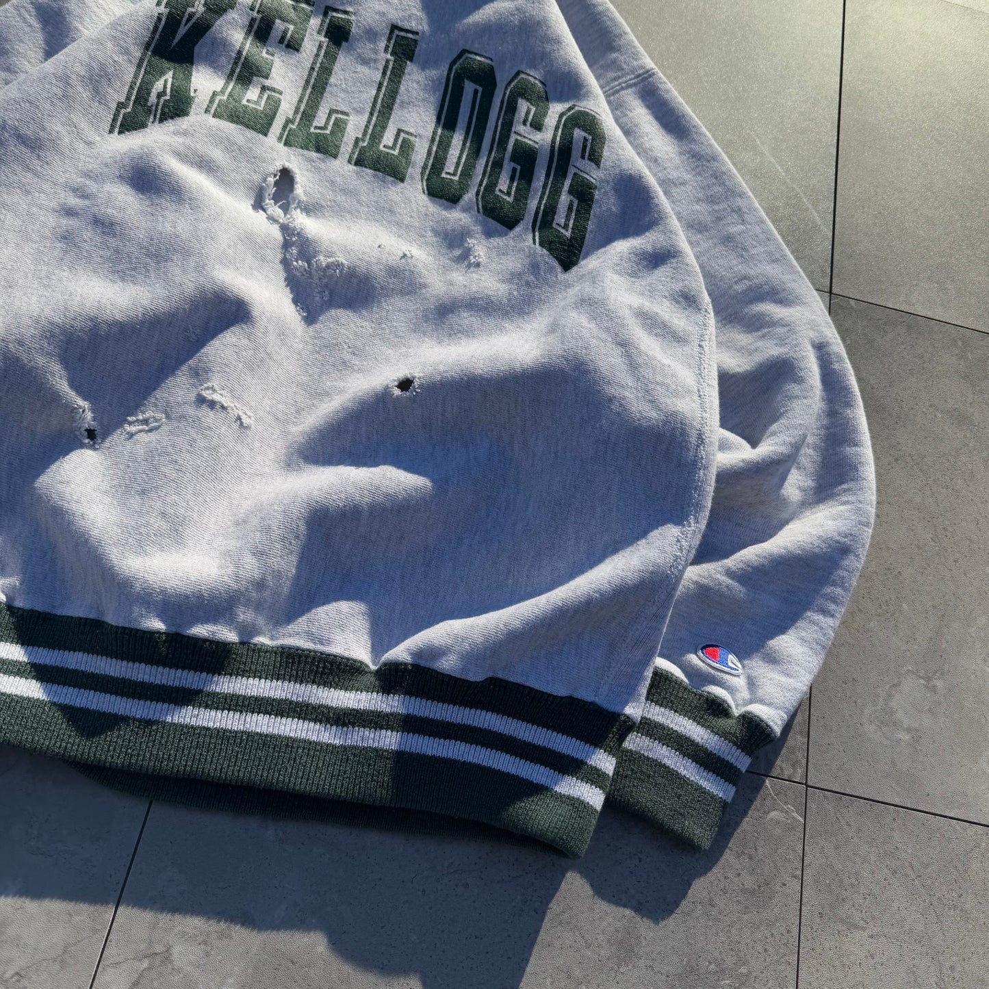 90s Champion Reverse Weave Kellogg School of Management Made in USA Thrashed College Sweatshirt