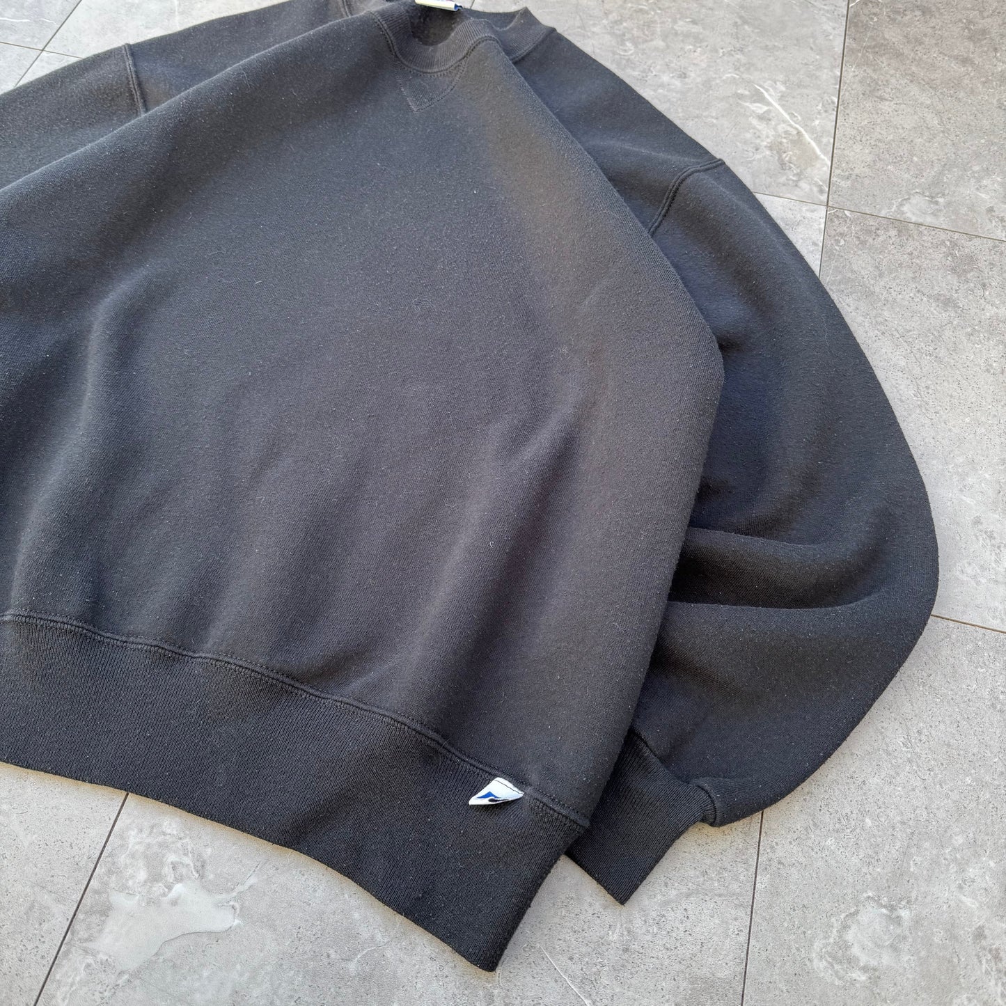 90s Russell Athletic Made in USA Black Blank Sweatshirt KiiChain Clothing