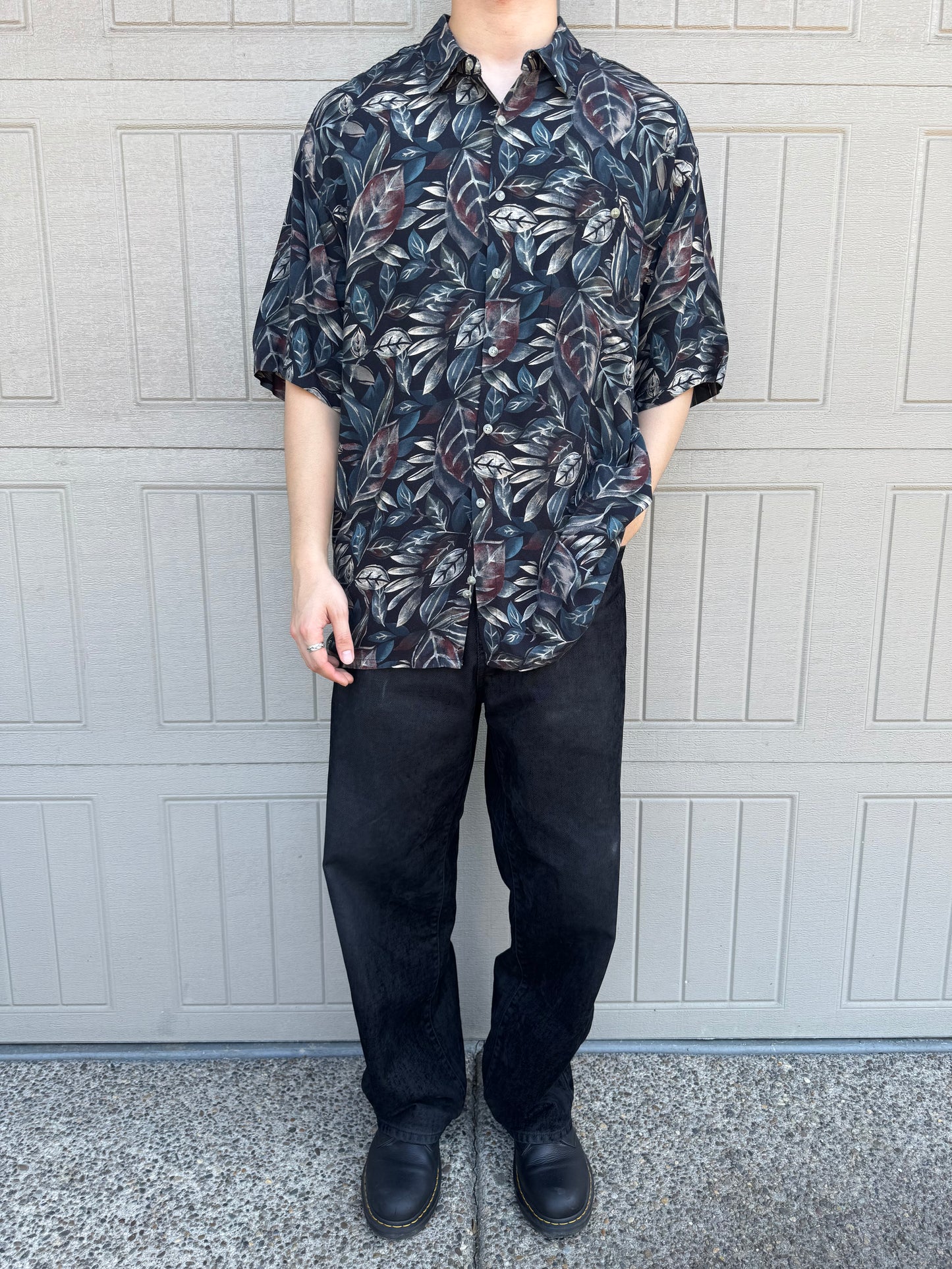80s-90s Pierre Cardin Black Leaf Pattern 100% Rayon Short Sleeve Shirt XL