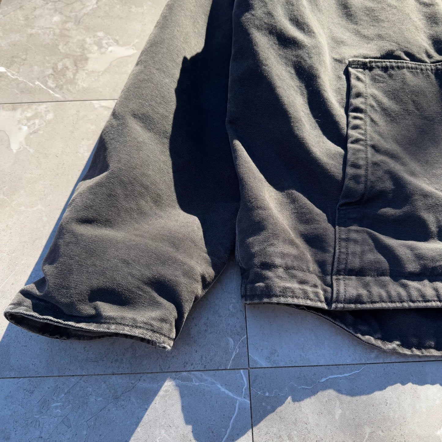 00s Carhartt Conti Faded Black Work Jacket KiiChain Clothing