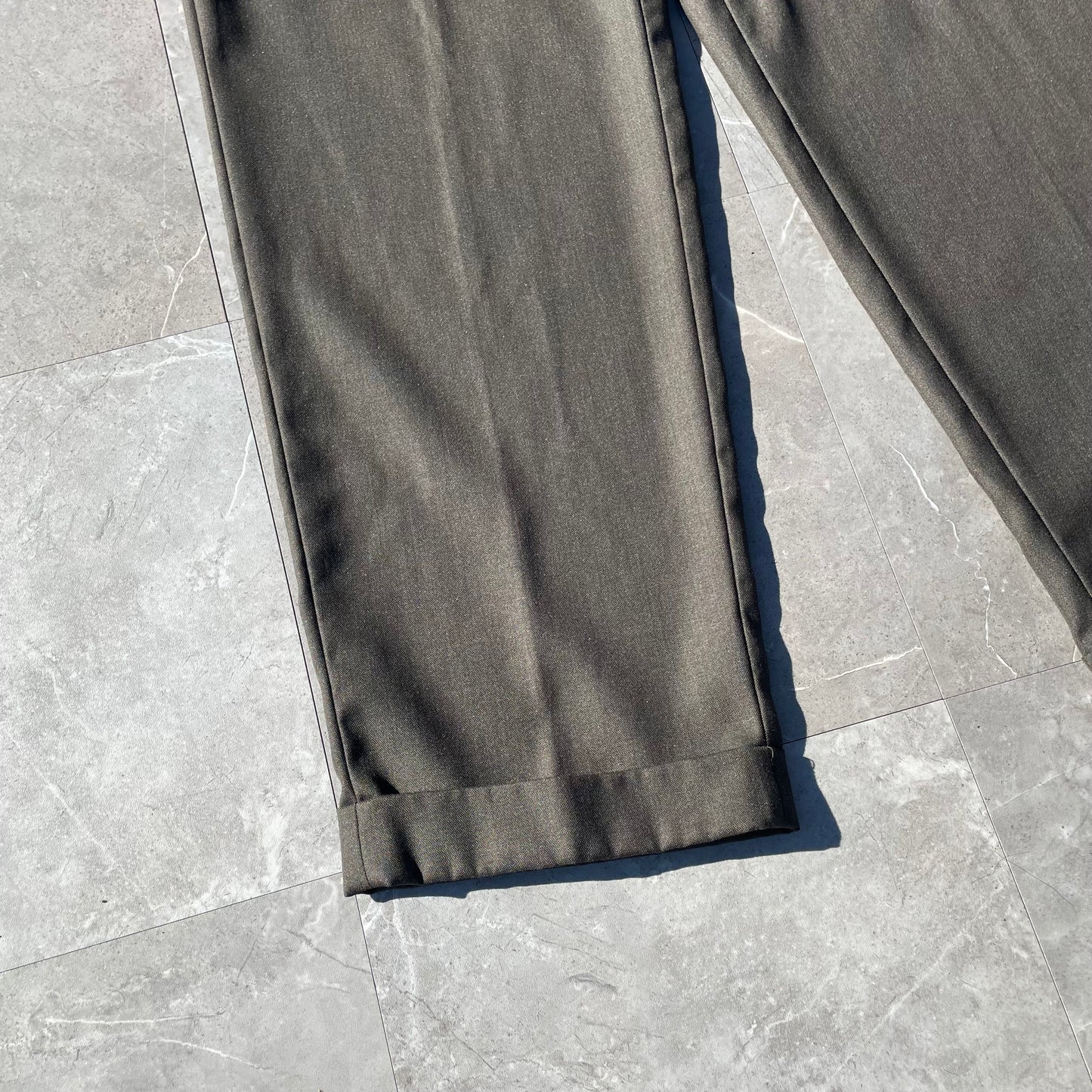 00s Perry Ellis Portfolio Two-Tuck Pleated Green/Brown Slacks 34x30 KiiChain Clothing