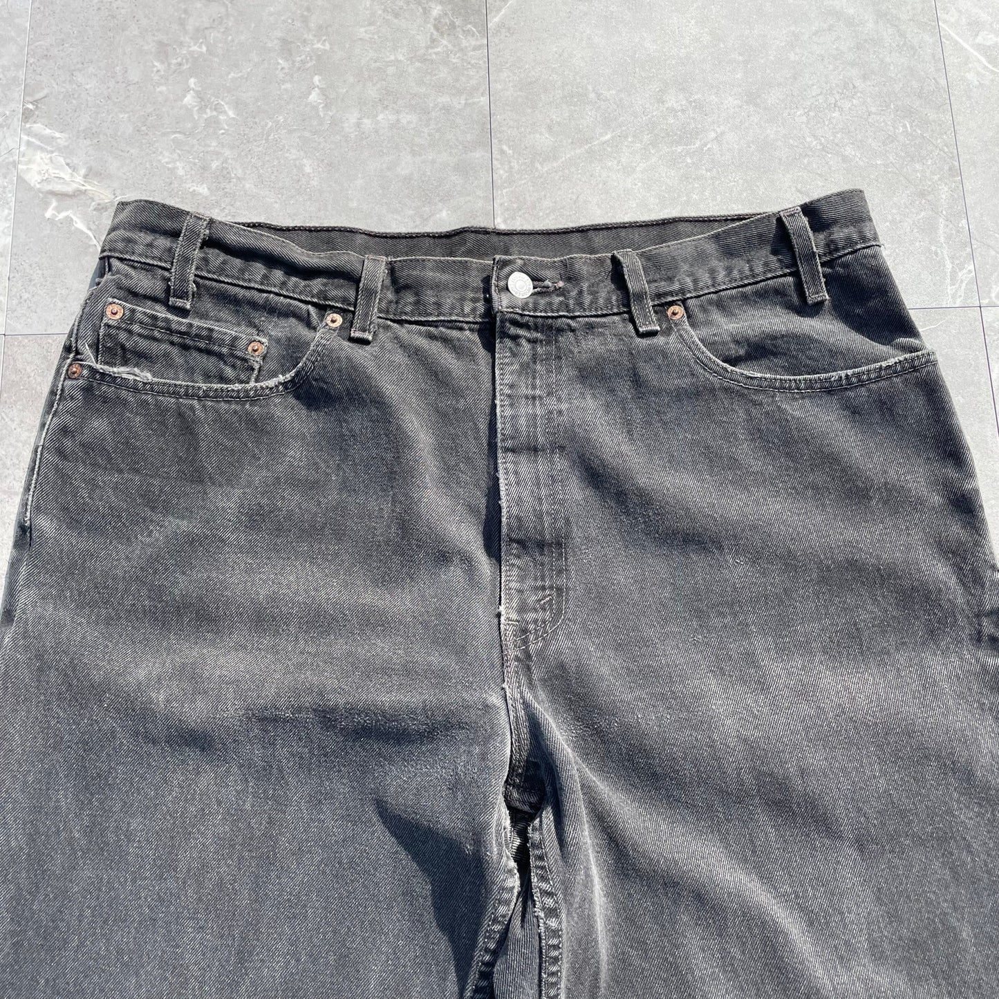 90s Levi's 550 Made in USA Black Denim 40x30 KiiChain Clothing