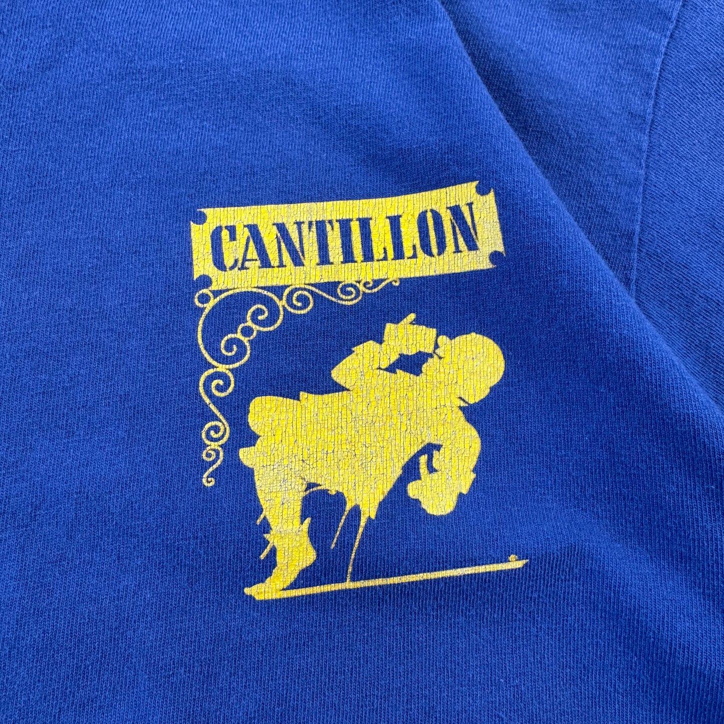 90s-00s Gildan La Guenze Cantillon C’est Bon Blue Graphic T-Shirt