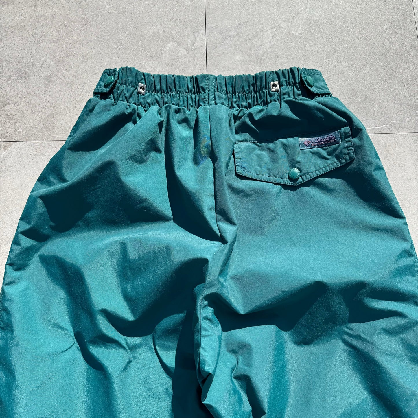 90s Columbia Nylon Pants Size M KiiChain Clothing