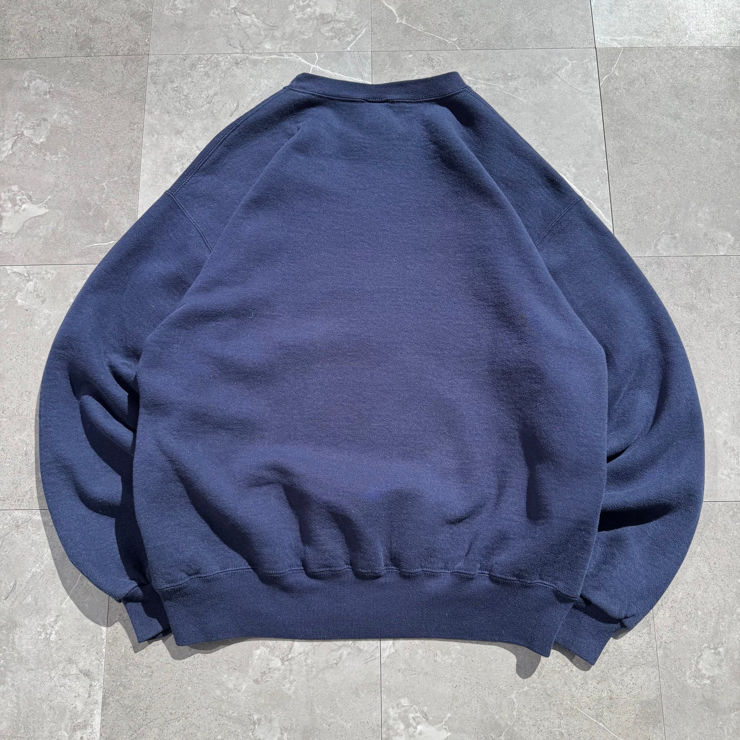90s Russell Athletic Navy Crewneck Sweatshirt KiiChain Clothing
