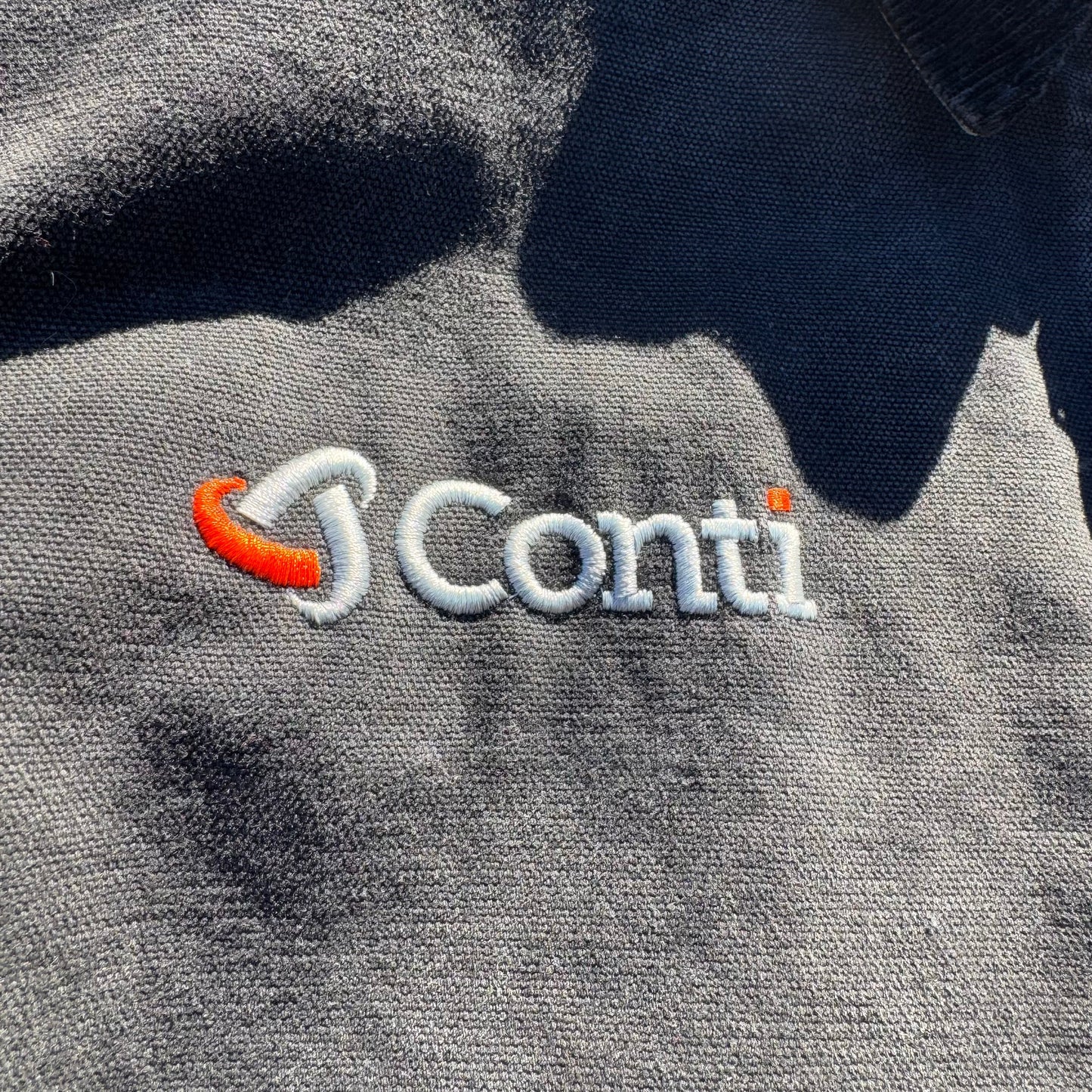 00s Carhartt Conti Faded Black Work Jacket KiiChain Clothing