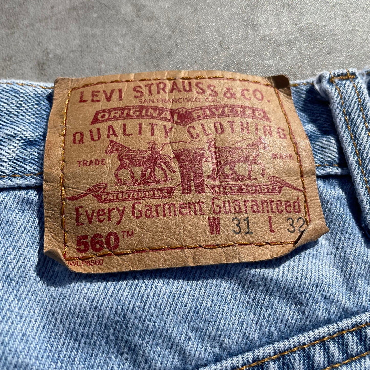 90s Levi's 560 Denim Made in Canada Denim 31x32 KiiChain Clothing