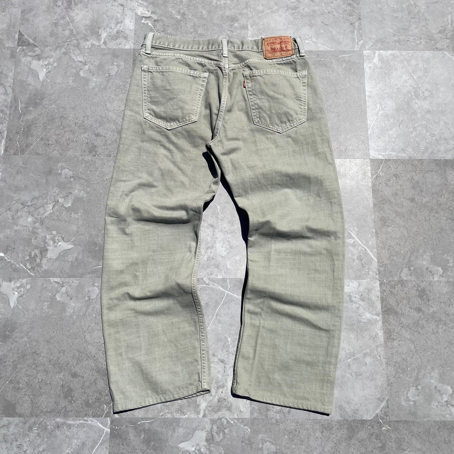 00s Levi’s 505 Light Green Denim 33x30 KiiChain Clothing