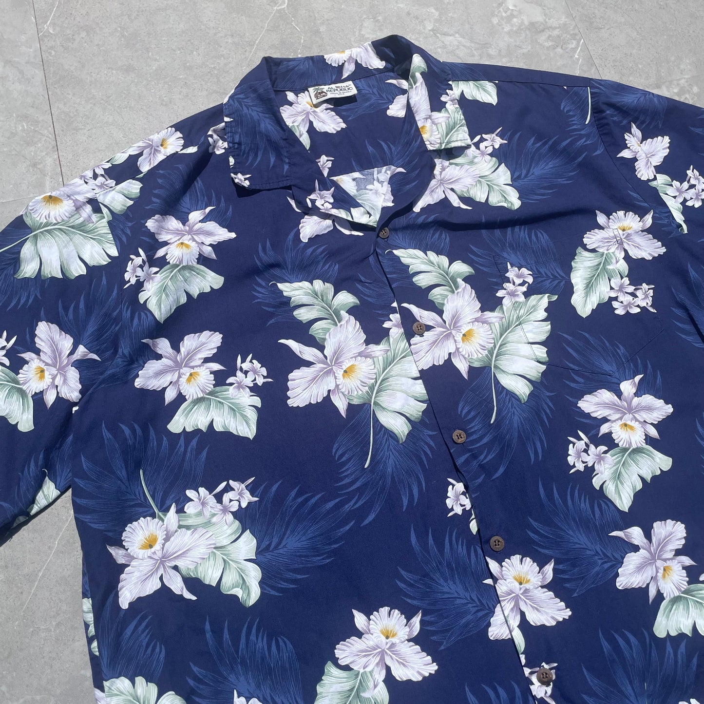 00s Aloha Republic Hawaiian Shirt KiiChain Clothing