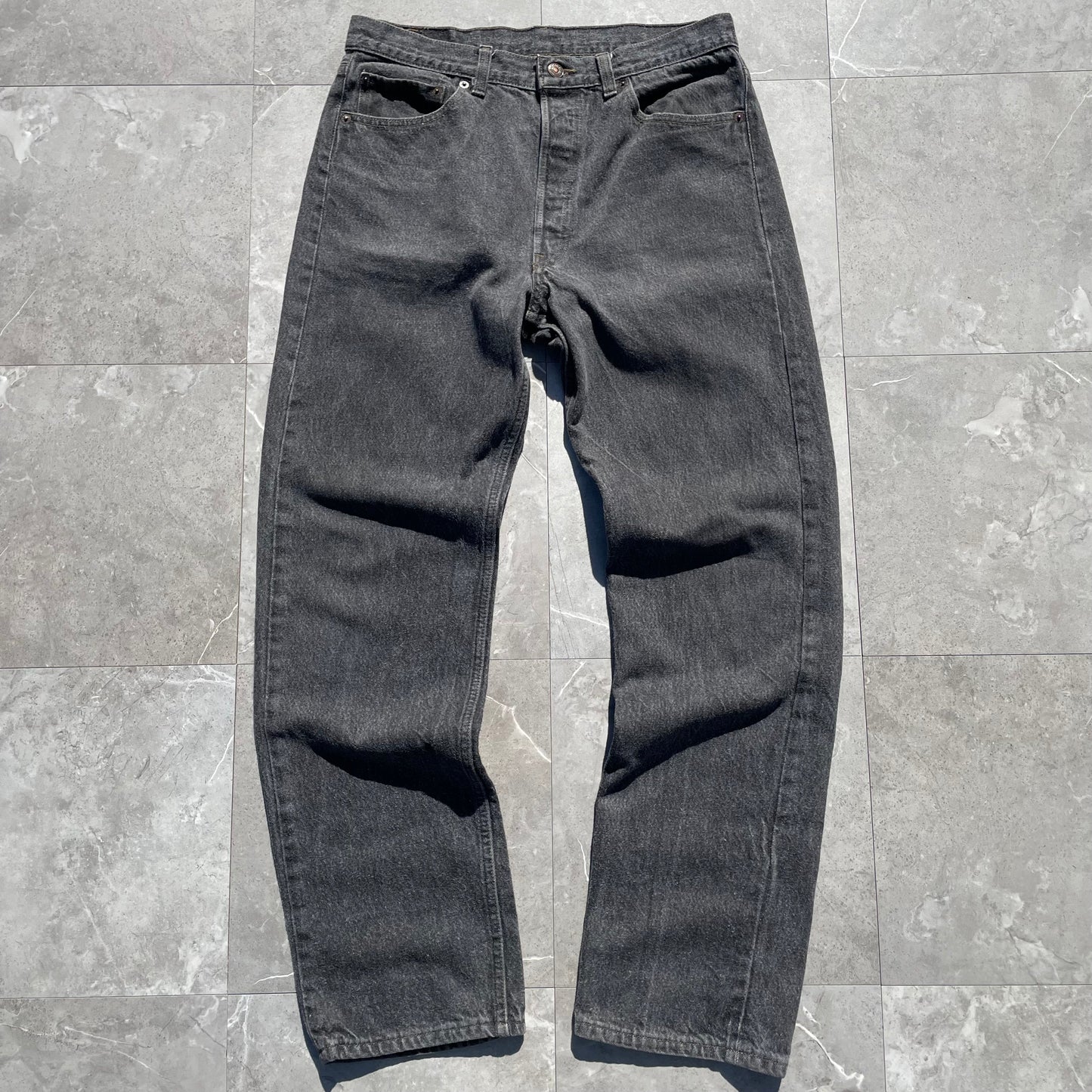 90s Levi's 501 Made in USA Black Denim 34x32 KiiChain Clothing