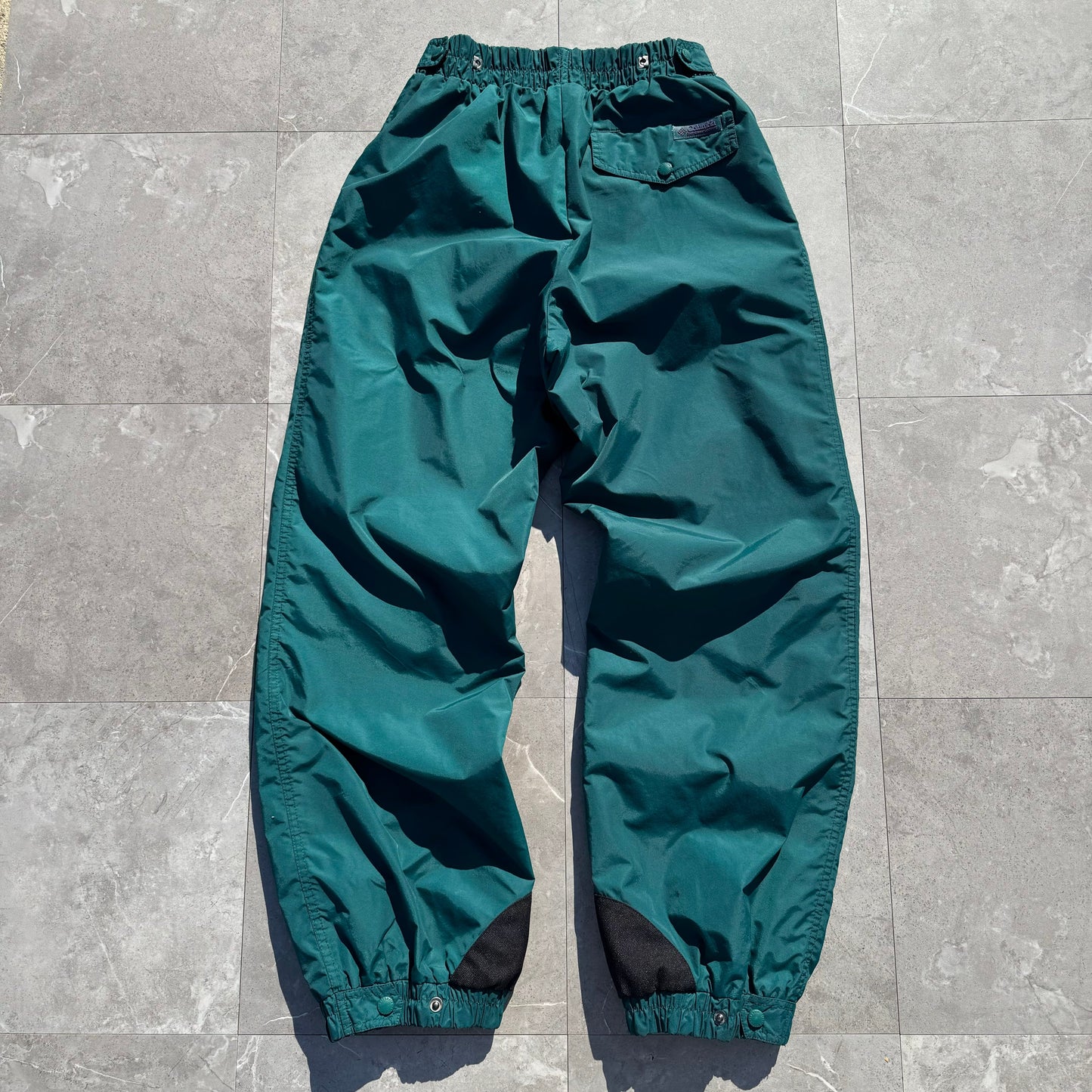 90s Columbia Nylon Pants Size M KiiChain Clothing